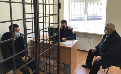 Житель Ахтынского района, подозреваемый в умышленном причинении тяжкого вреда здоровью несовершеннолетнего, заключен под домашний арест